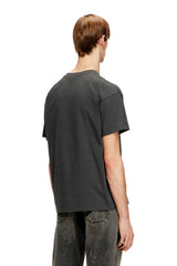 Regular T-shirt with D appliqué