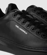 Ikon NFT kore sneakers