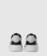 Ikon NFT kore sneakers