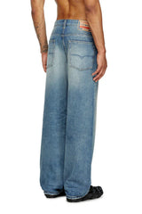 Relaxed Jeans - 2001 D-Macro