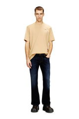 T-Adjust-Met T-Shirt