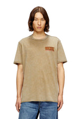 Acid-wash T-shirt with raw edges