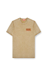 Acid-wash T-shirt with raw edges