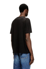 T-shirt with micro metal logo